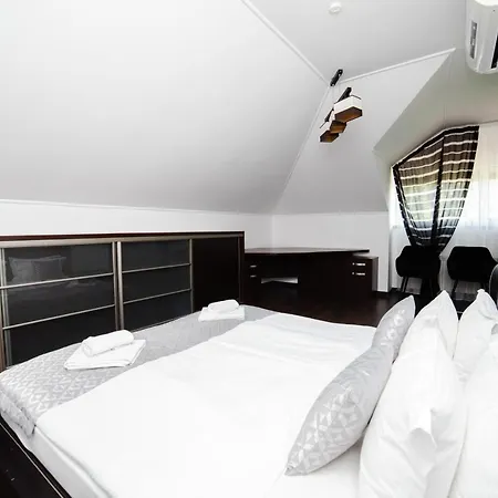 Antonio Hotel Użhorod