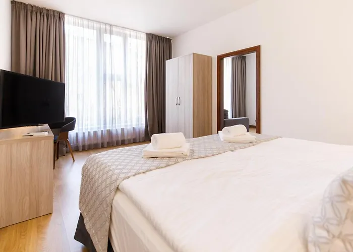 Antonio 3*