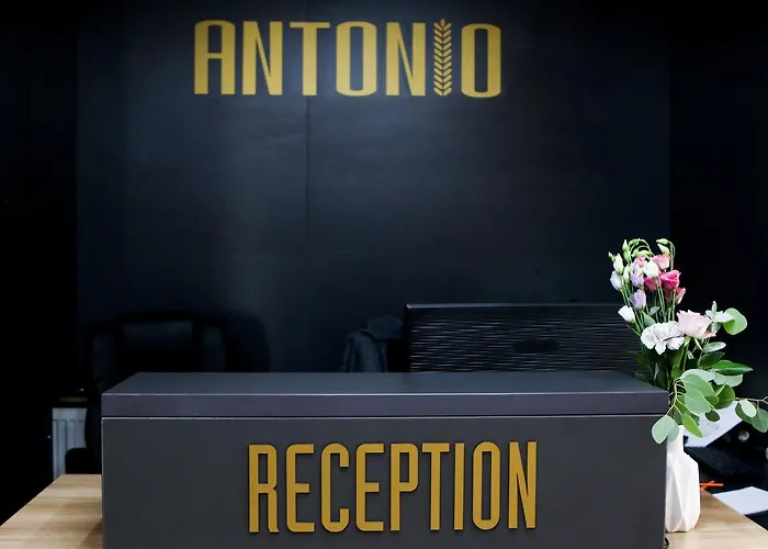 Antonio Hotel